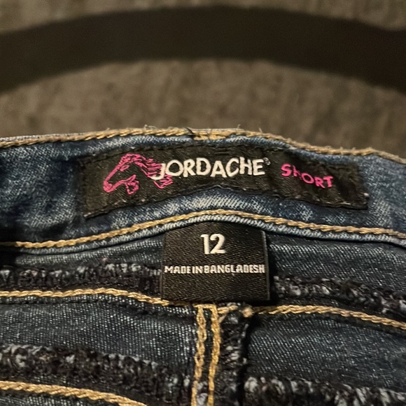Jordache shorts - Picture 3 of 3